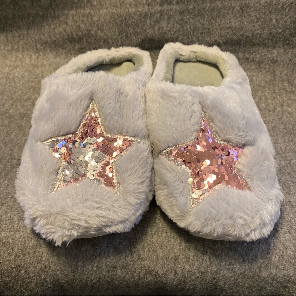 Gray Plush Indoor Slippers with Sparkling Star Women Size 7-8